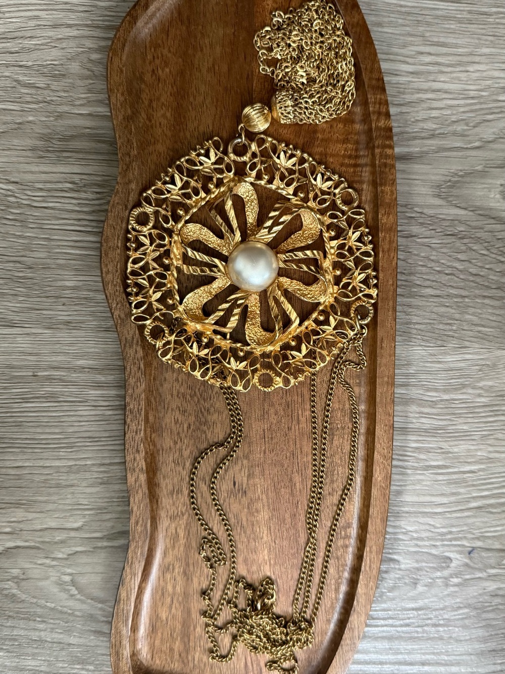 Ornate Gold Filigree Pendant Necklace with Pearl
